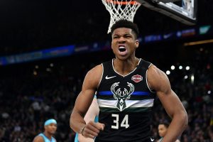 Giannis Antetokounmpo vs Charlotte Hornets