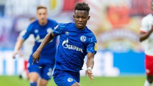 Rabbi Matondo playing for Schalke 04