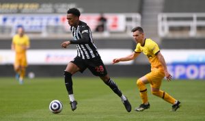 Joe Willock in action for Newcastle