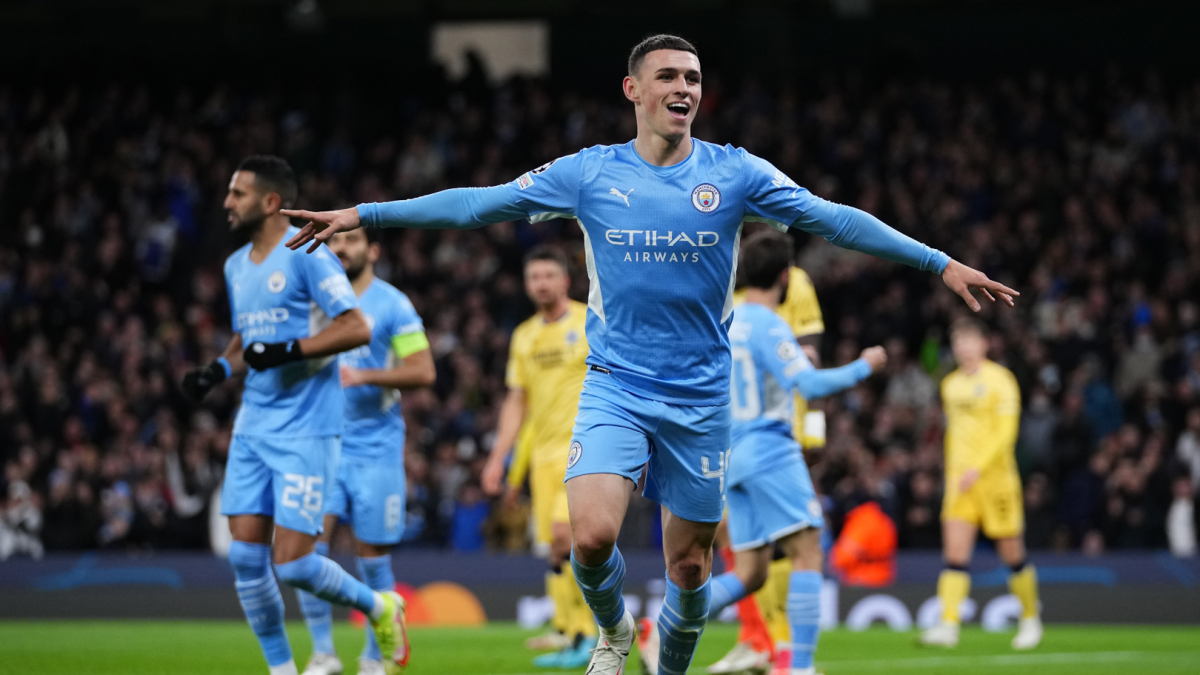 Ferran Torres sends a message to Phil Foden following Manchester City's victory in the Champions League