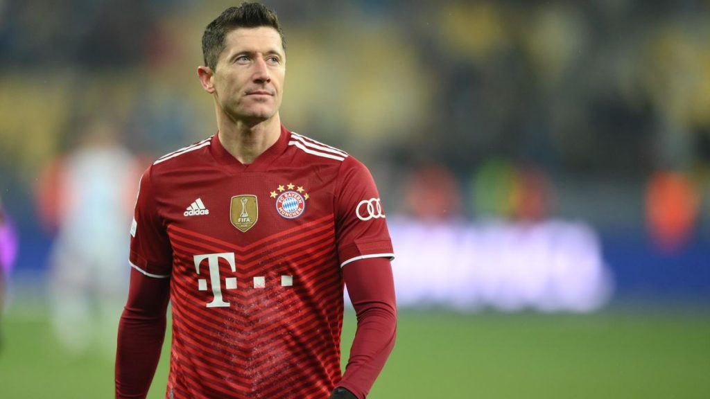 Robert Lewandowski: Top 10 best strikers in 2021