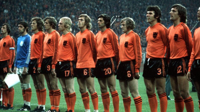 Золотое поколение сборной Нидерландов на Чемпионате мира 1974-го года (фото - Bob Thomas / Getty Images)