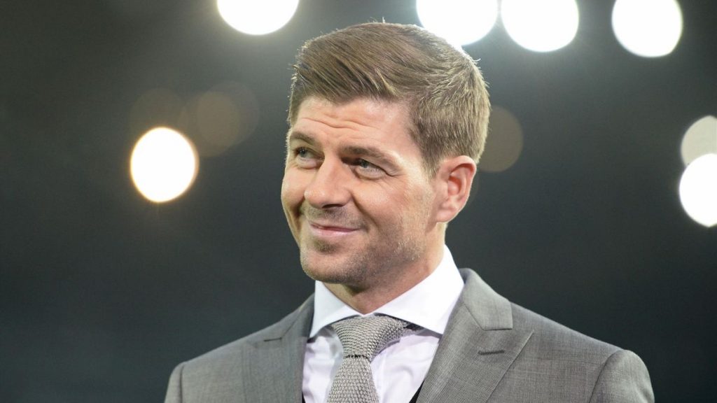 Steven Gerrard: TOP 10 hottest managers in football 